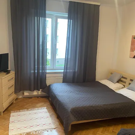 Apartamenty 650 Metrow Od Dworca Przemyśl Eksteriør bilde